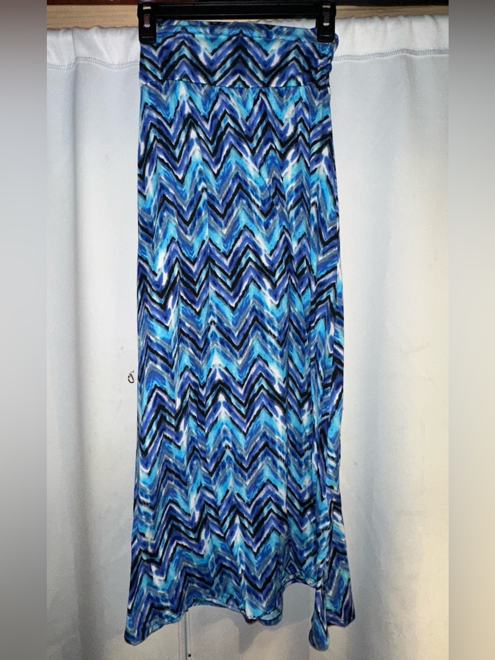 Joe B Blue Chevron Maxi Skirt